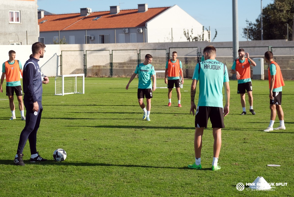 Nogometaši Hajduka u Mravincima počeli pripreme za nastavak prvenstva