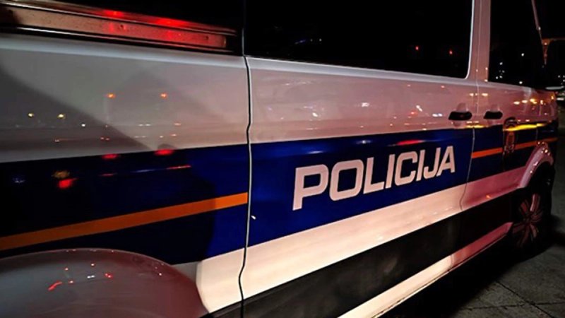 OBJAVLJENI DETALJI Muškarac u Gospiću ubio majku i baku