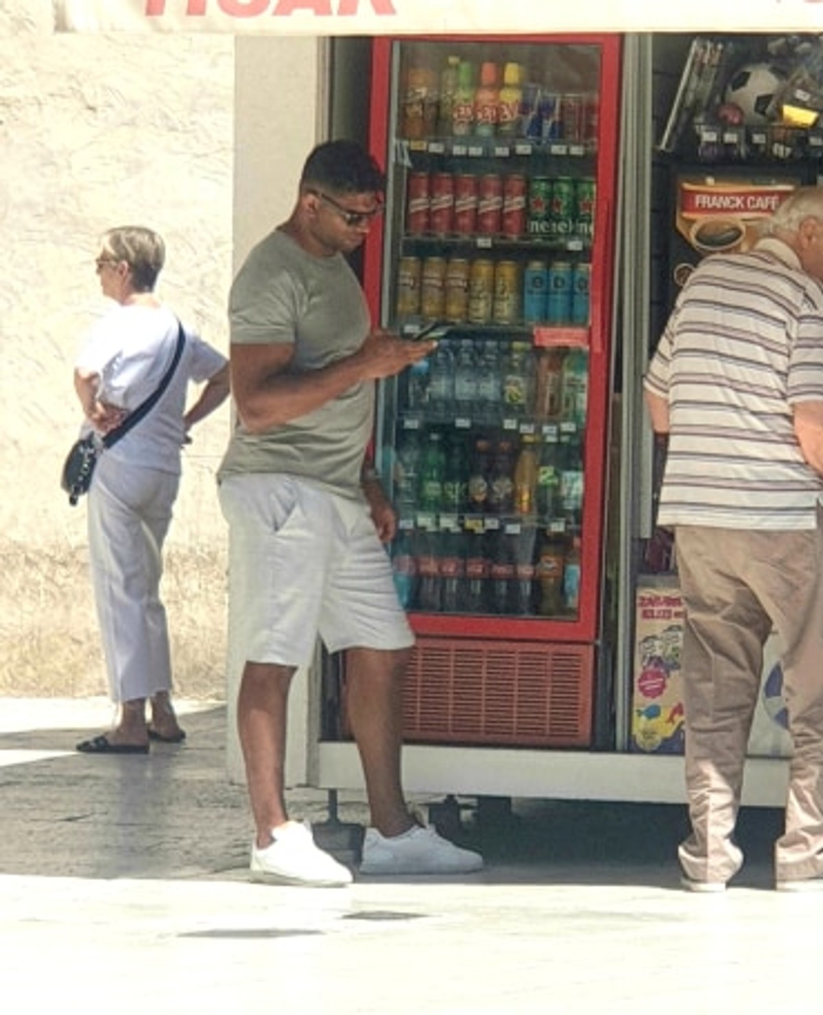 Overeem s obitelji u Splitu