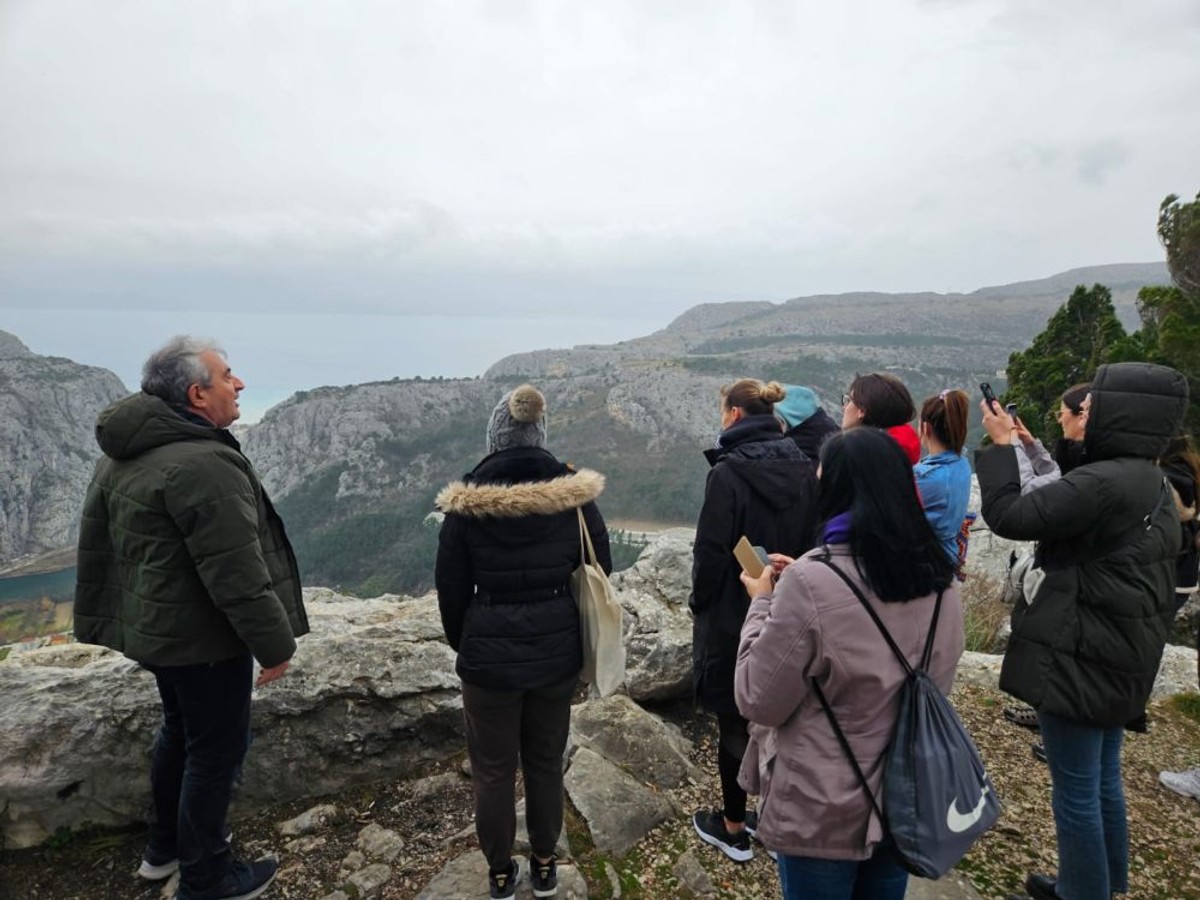 Zvjezdano selo Mosor