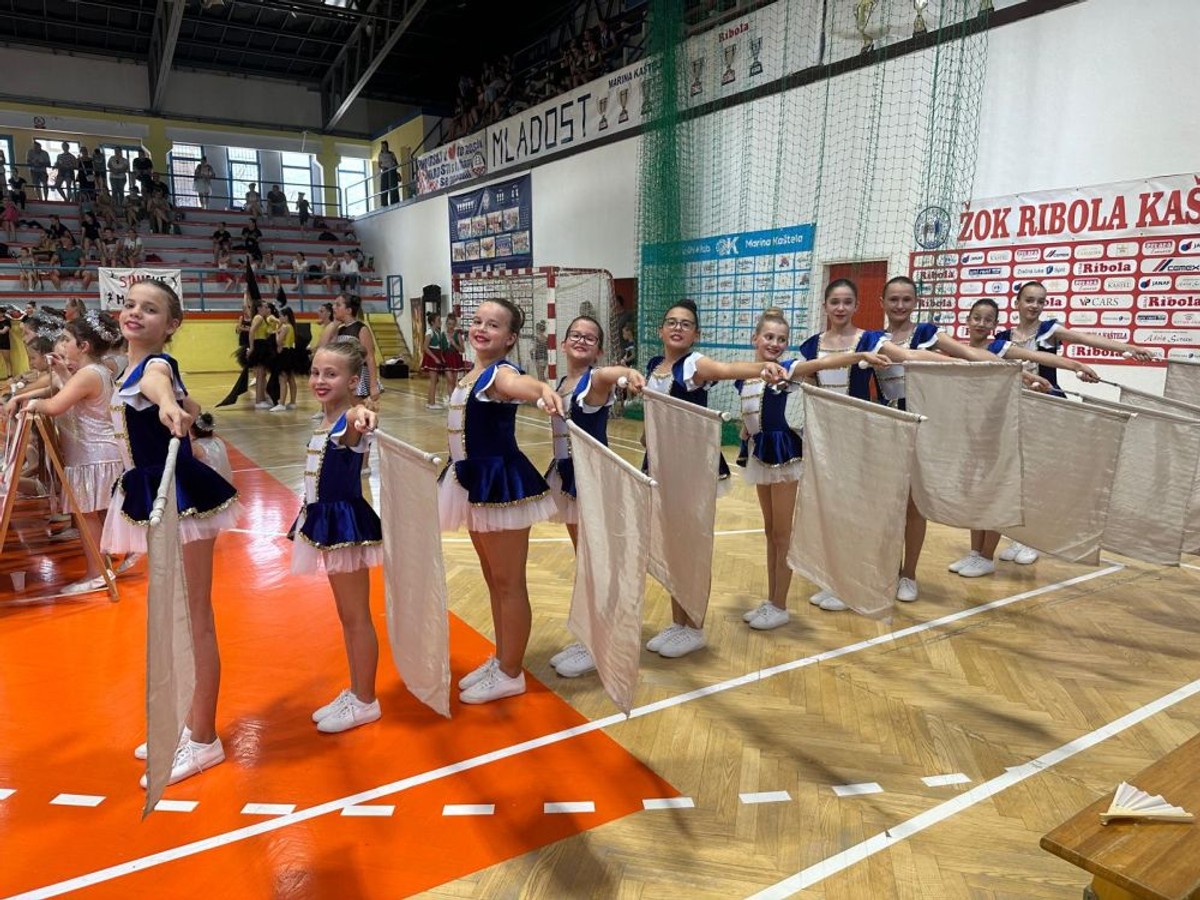 Splitske mažoretkinje