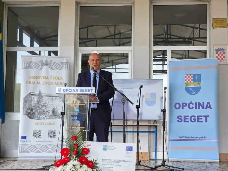 FOTO Počela rekonstrukcija još jedne škole, dogradit će se i dvorana