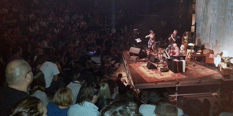 Rundek Cargo Trio u Domu mladih: Odličan koncert s euforičnim krajem uz 'Apokalipso'