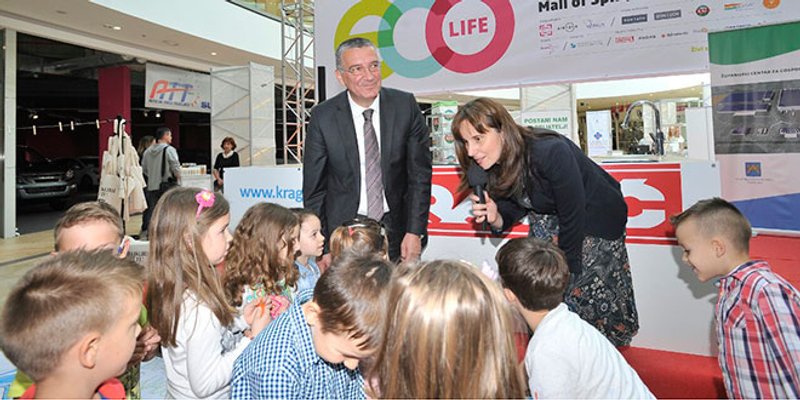 Ecolife: Župan Ževrnja s najmlađim sugrađanima reciklirao kućanski otpad