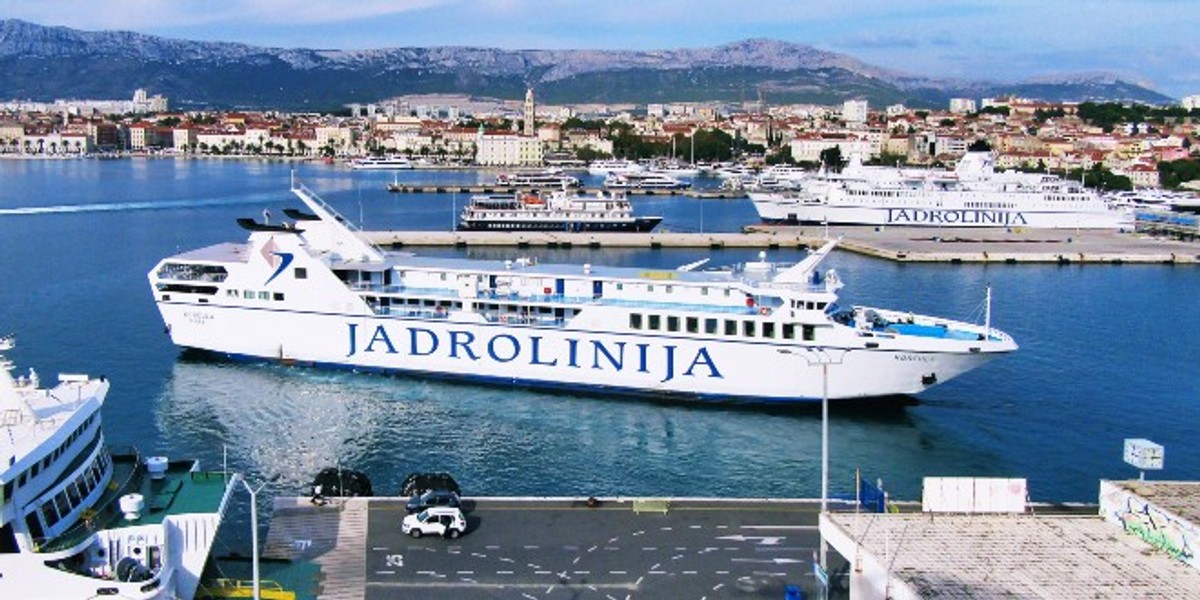 SEZONA U PUNOM JEKU 45 tisuća putnika u splitskoj zračnoj i trajektnoj luci