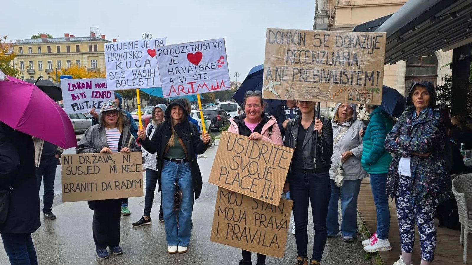 FOTO Poduzetnici i iznajmljivači prosvjeduju, ovo su njihove poruke