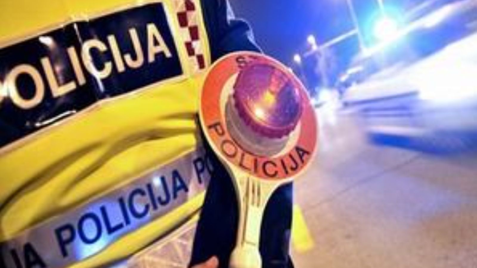 U centru Rijeke udario policajca autom i pobjegao