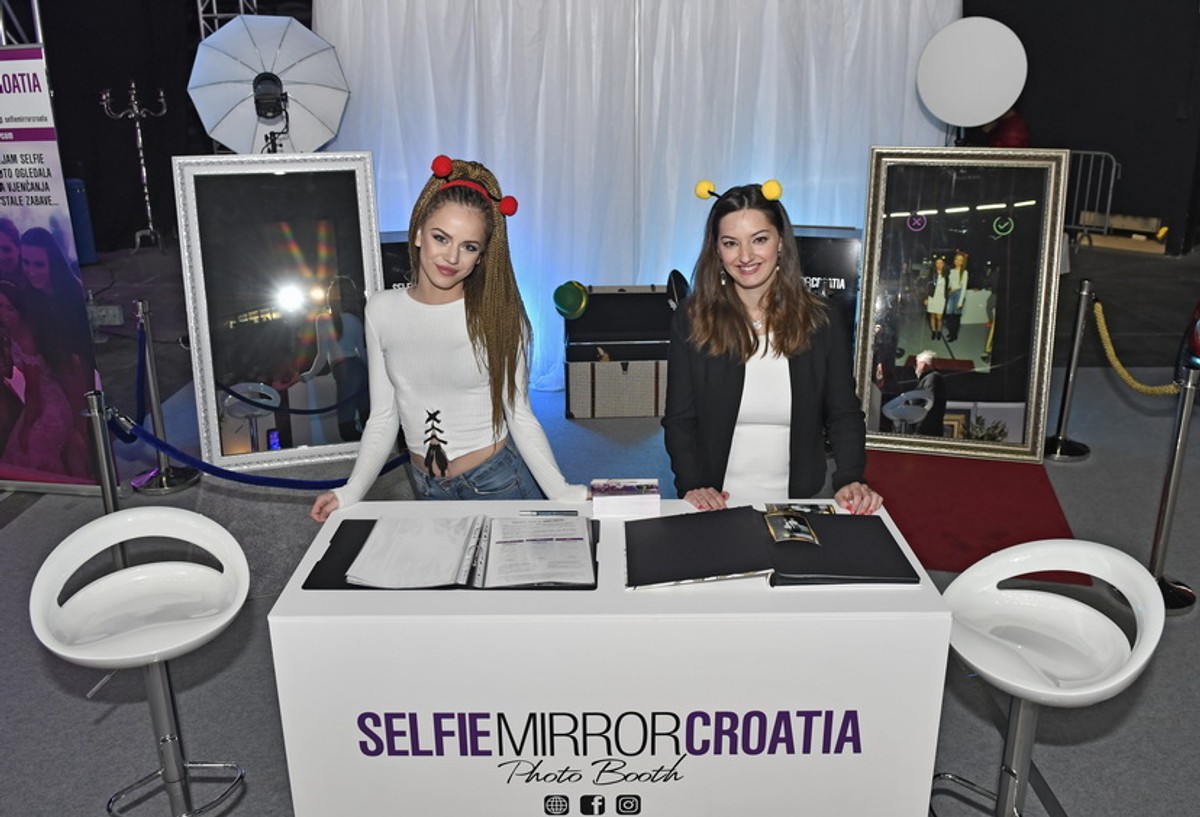 Magic Mirror: Namjestite se ispred ogledala i napravite najbolji selfie ikad!