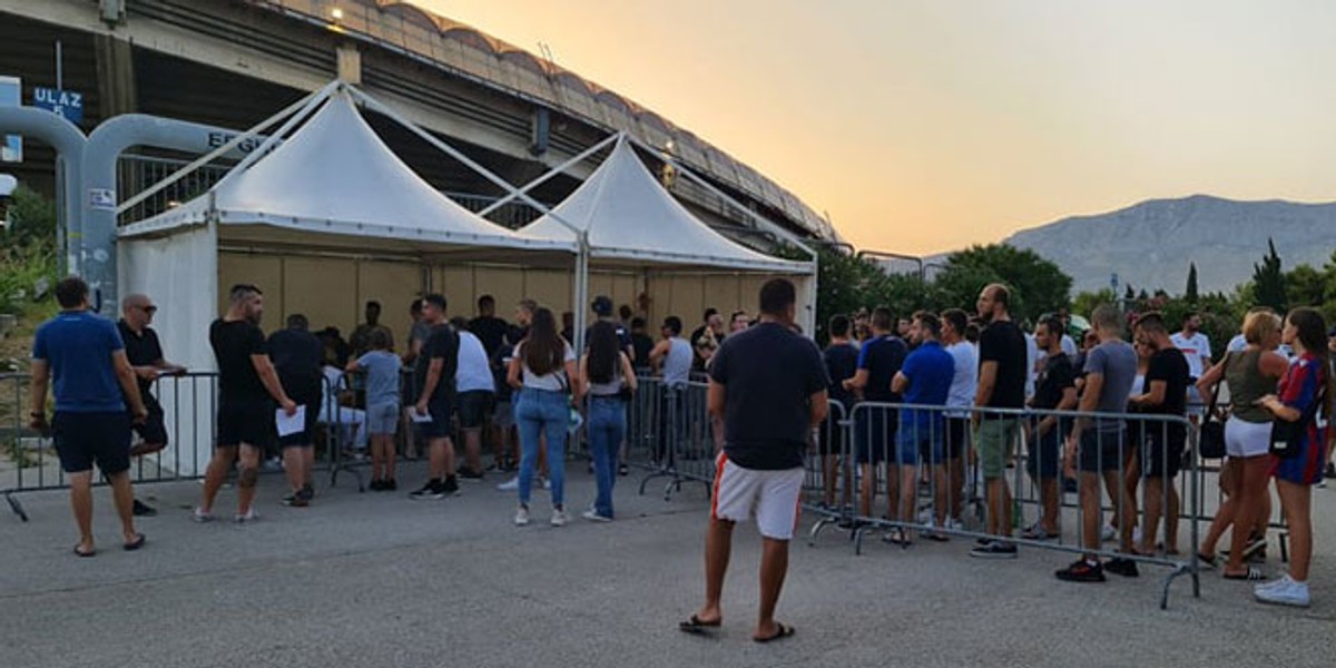 UŽIVO S POLJUDA: Svi koji su htjeli, uspjeli su se testirati i dobiti potvrdu za ulazak u roku od nekoliko minuta