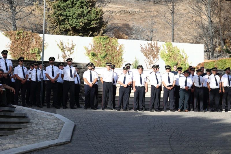 FOTO/VIDEO Omiš se oprašta od Drage Lelasa