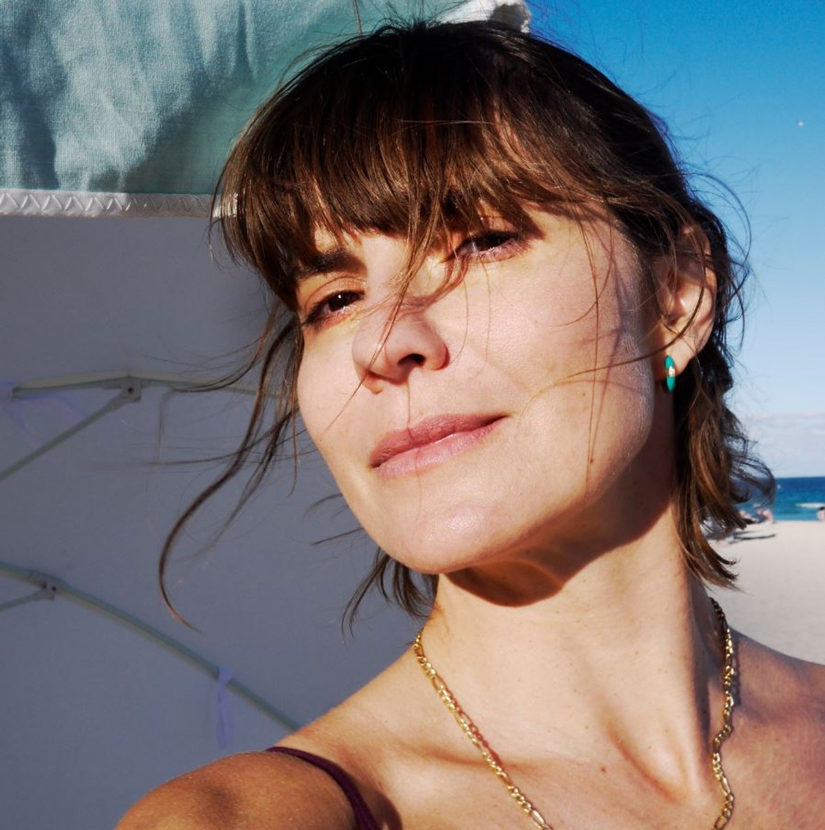 Beach look od jutra do večeri: Otkrijte savršen ljetni stil s Dr. Hauschka kozmetikom