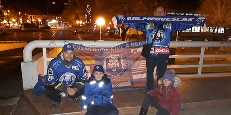 Pogledajte koliko se navijača okupilo nakon objave o stečaju Medveščaka, budimo ponosni na sve momke koji su se okupili pred Banovinom!