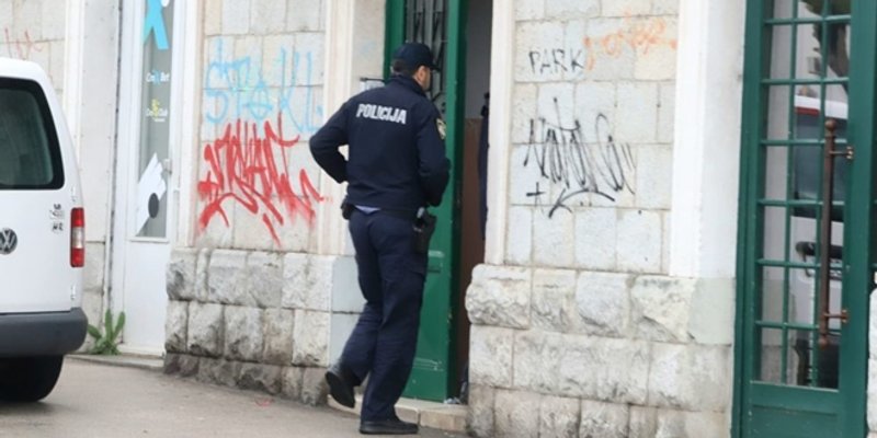 UBOJSTVO U SPLITU Braća ovisnici sukobili se s mladićem, jedan je otišao po nož i ubo ga u prsa