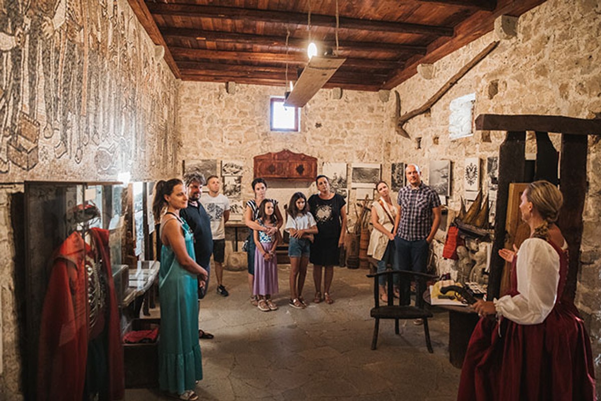 'Summer' je 'Frei'! Recite svojim gostima da Omiš poklanja ture, kino na plaži i još puno toga…