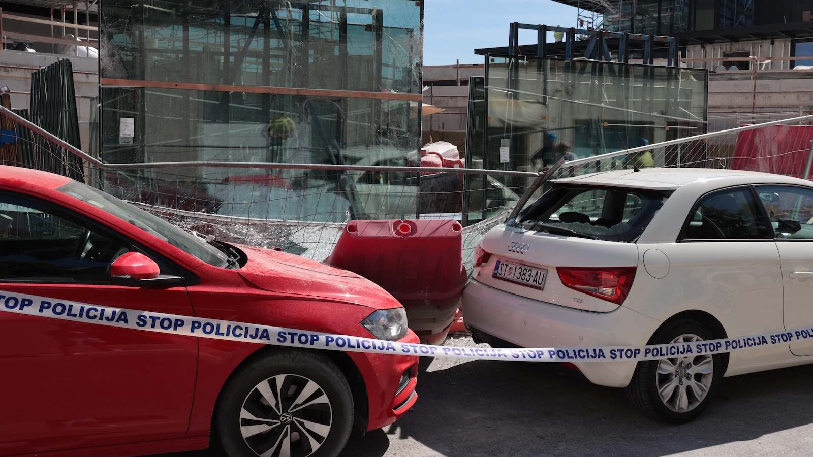 DRAMA U CENTRU SPLITA: Radnik ozlijeđen na gradilištu hotela Marjan, donosimo fotografije s mjesta događaja
