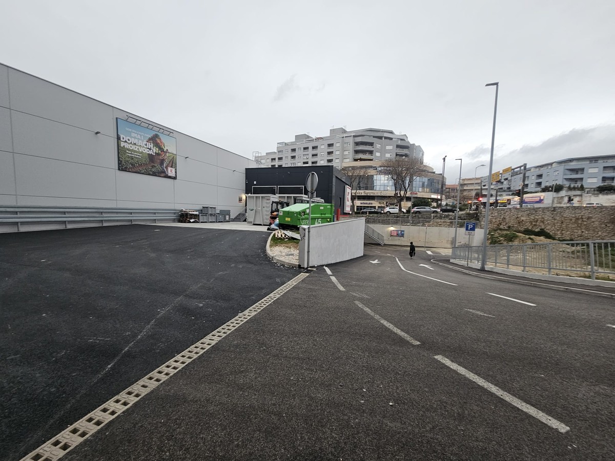 VIDEO Stanari upozoravaju na prometni kaos zbog novoizgrađenog Kauflanda na Trsteniku