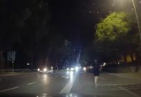 VIDEO Opasna scena u Splitu: 'Padobranac' izletio pred automobil u Vukovarskoj