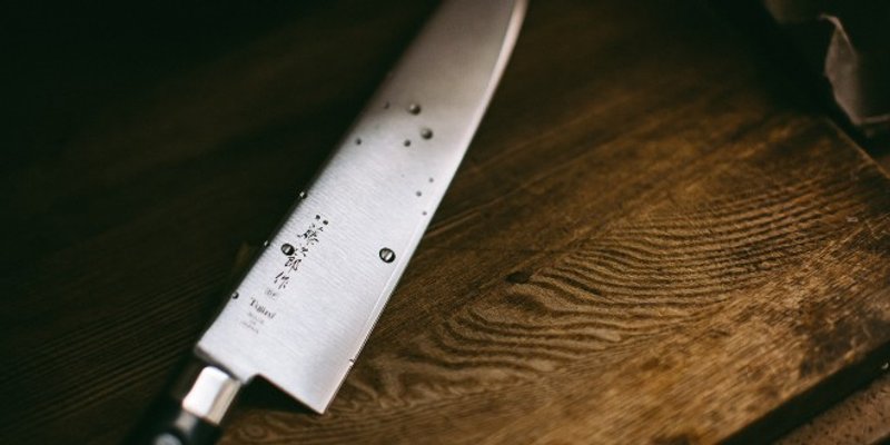 'Mislila sam da je divan starac, a on mi je silovao trojicu sinova. Onda sam jedan dan uzela nož i otišla k njemu'