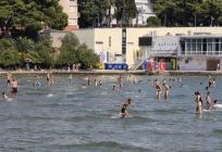 U Dalmaciji sunčano i toplo, bura će oslabiti