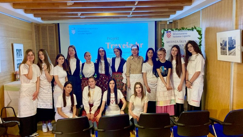 Traveša.hr projekt koji spaja tradiciju, mlade i zajednicu