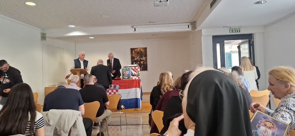 35. OBLJETNICA OSNUTKA 4. GBR Upriličena pjesnička večer