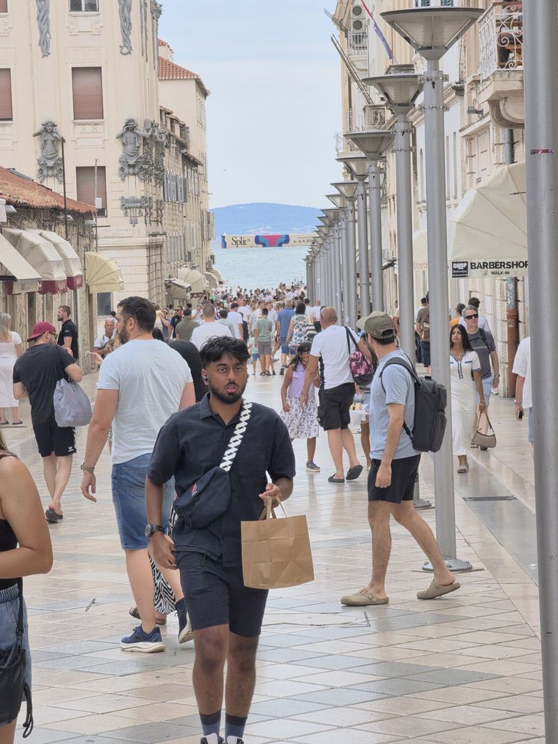 FOTOGALERIJA Gužva u Splitu prije utakmice