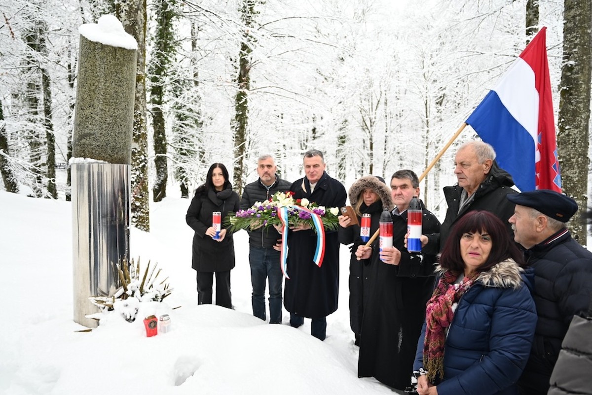 Odali počast junacima Gvozdanskog