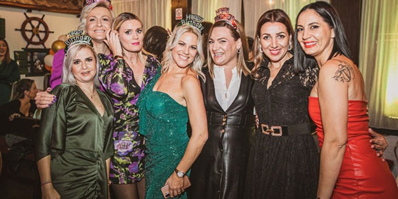 NOĆNI PROGRAM Donosimo novu fotogaleriju iz Bracere, pogledajte kako se zabavlja izvan grada