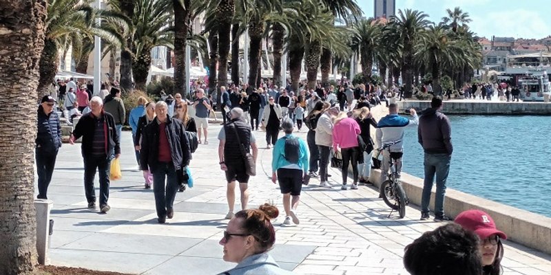 VIDEO Splitska Riva je krcata