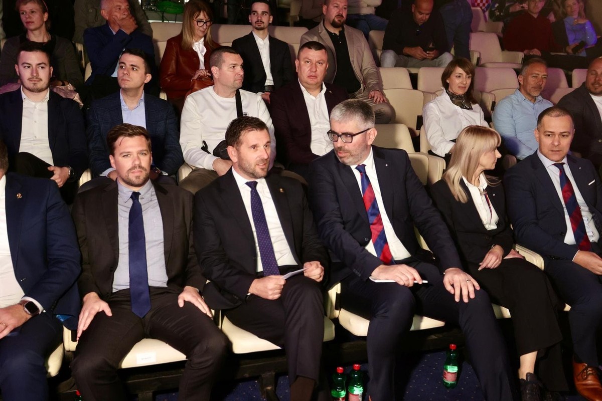 Predstavljanje rezultata studije izvodljivosti projekta 'Nogometni stadion i kamp u Splitu'