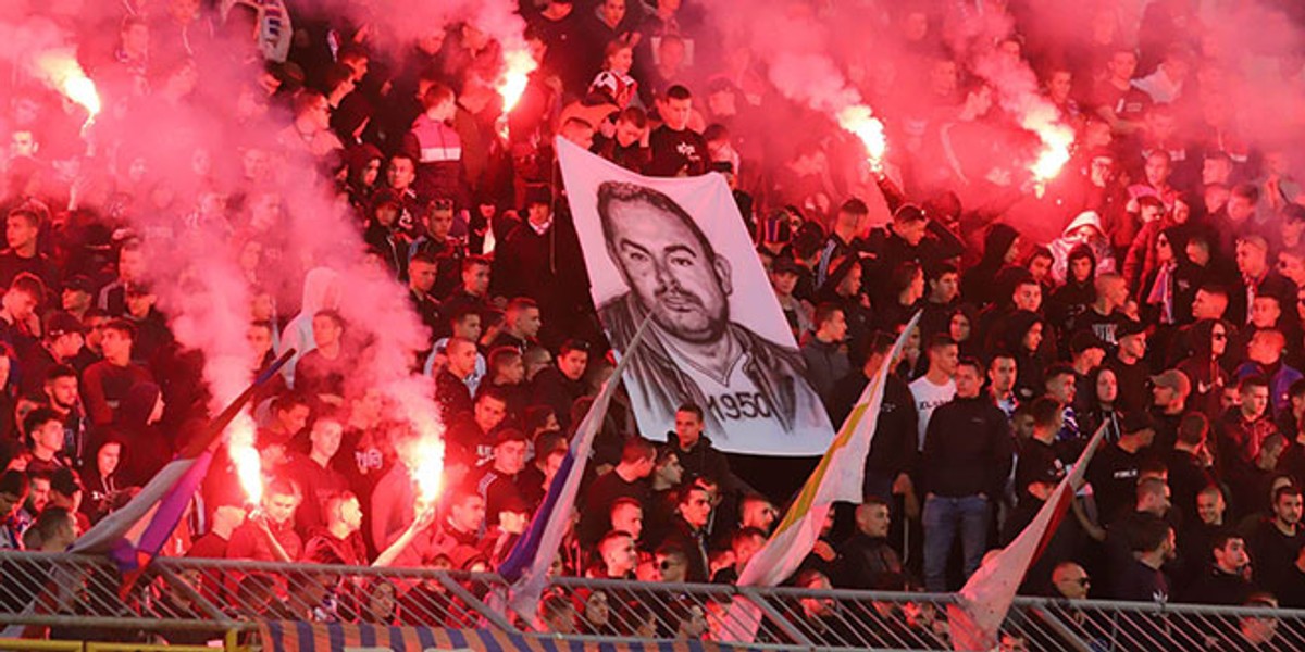 Torcida istaknula sliku i transparent u čast preminule navijačke legende