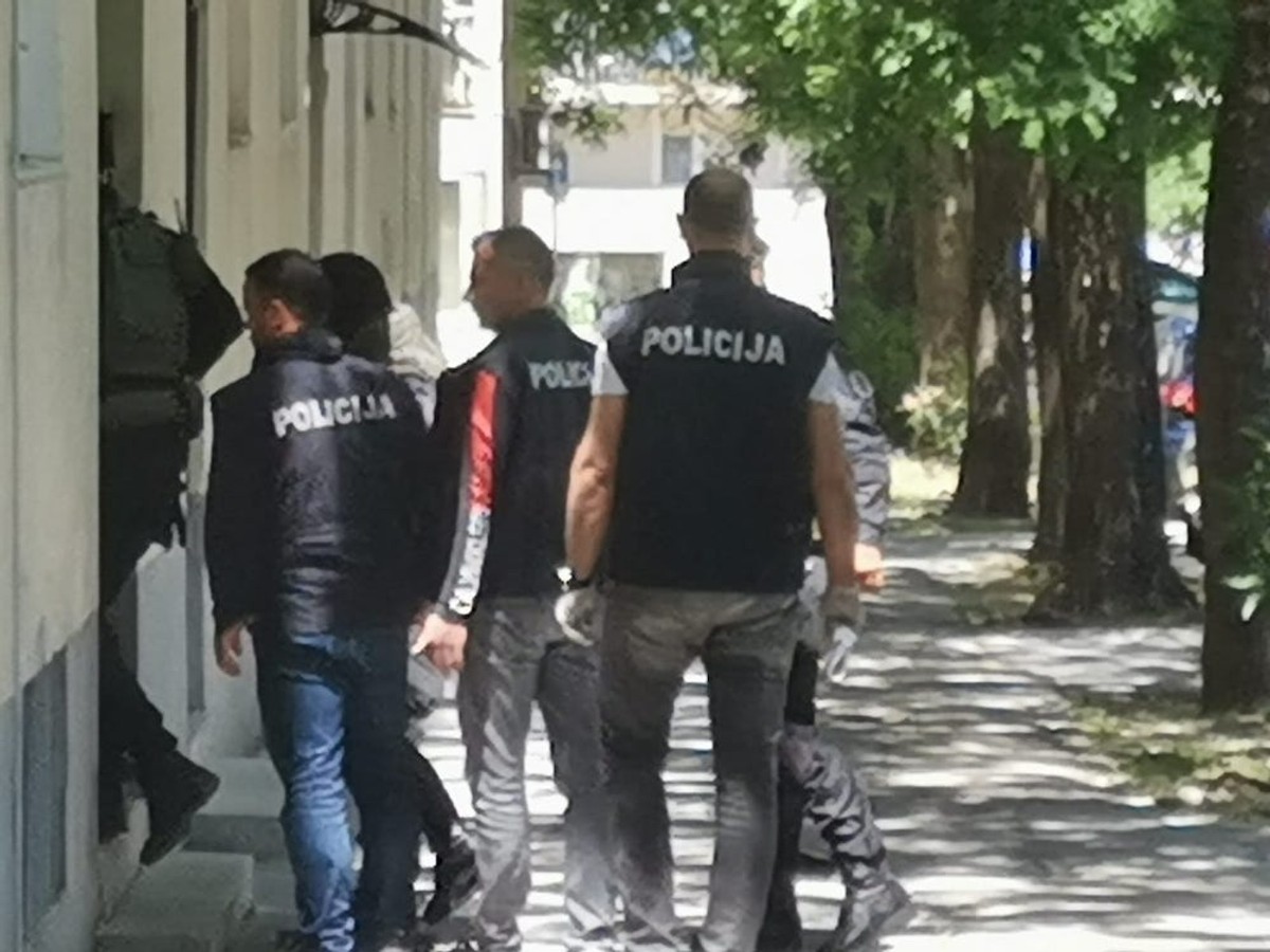 Pretraga stana Deana Majstorovića