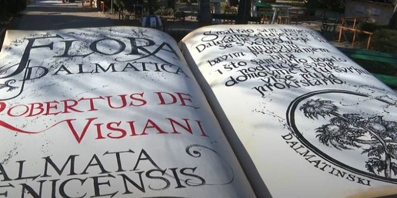 ATRAKCIJA U ŠIBENIKU Knjiga visoka tri metra i teška više od 300 kilograma