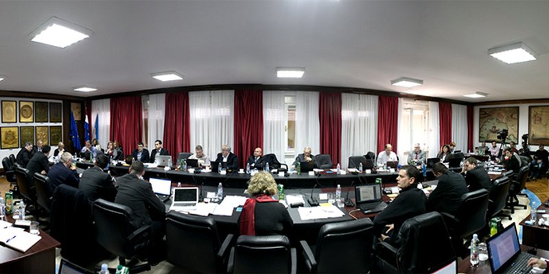 Hoće li Gradsko vijeće prestati dijeliti lovu 'domaćim izdajnicima'?