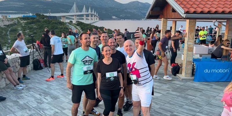 FOTO: UOČI DANA DRŽAVNOSTI Utrka Pelješkim mostom 