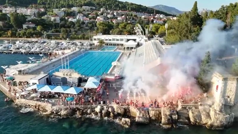 VIDEO SA ZVONČACA: Na Skalini priređen doček za svjetske prvake!