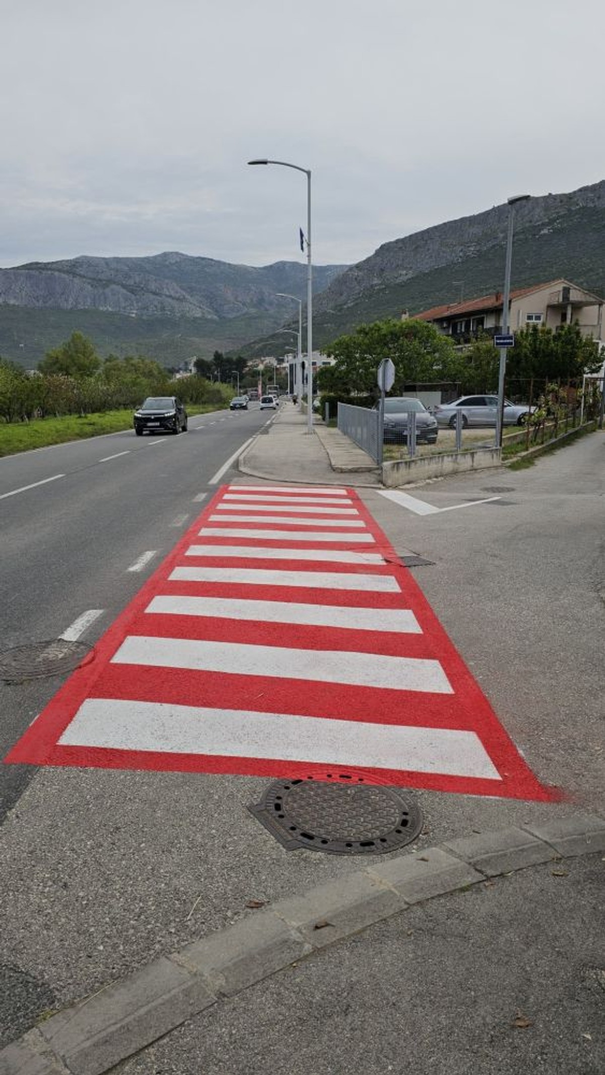 Nova prometna signalizacija u Podstrani