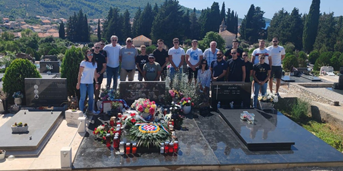 Hajduk, Naš Hajduk i Torcida na posljednjim počivalištima Žuvele, Žanetića i Olivera