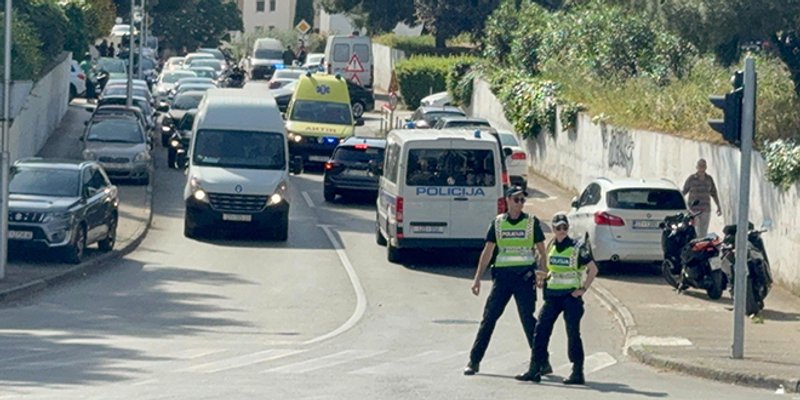 VIDEO Pogledajte snimke s Pujanki. Potukli se navijači, policija uhitila više osoba