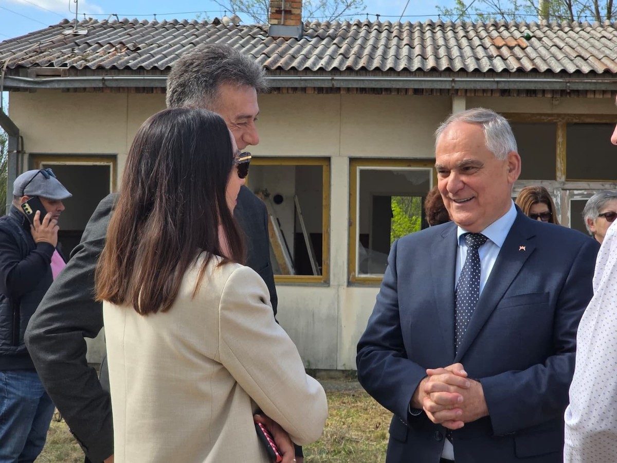 VELIKA NOVOST U DALMATINSKOJ ZAGORI Prva mobilna ambulanta krenula s radom, najavljene još dvije uskoro