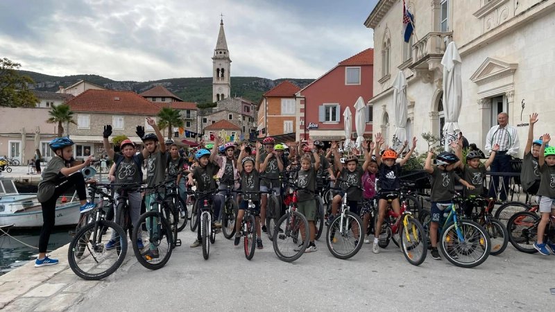 BICIKLIJADA 2026. 'Biciklom do stipendija 12' u Jelsi