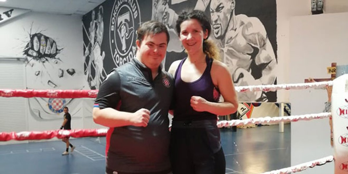 VIDEO: Luka kreće s treninzima u boksačkom klubu 'Torcida Split', a na sljedeću utakmicu ulazi preko ograde