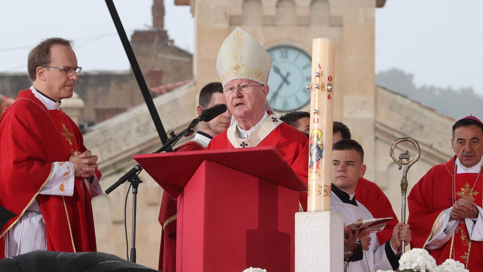 Pročitajte što je splitsko-makarski nadbiskup Zdenko Križić poručio vjernicima prije euharistijskog slavlja