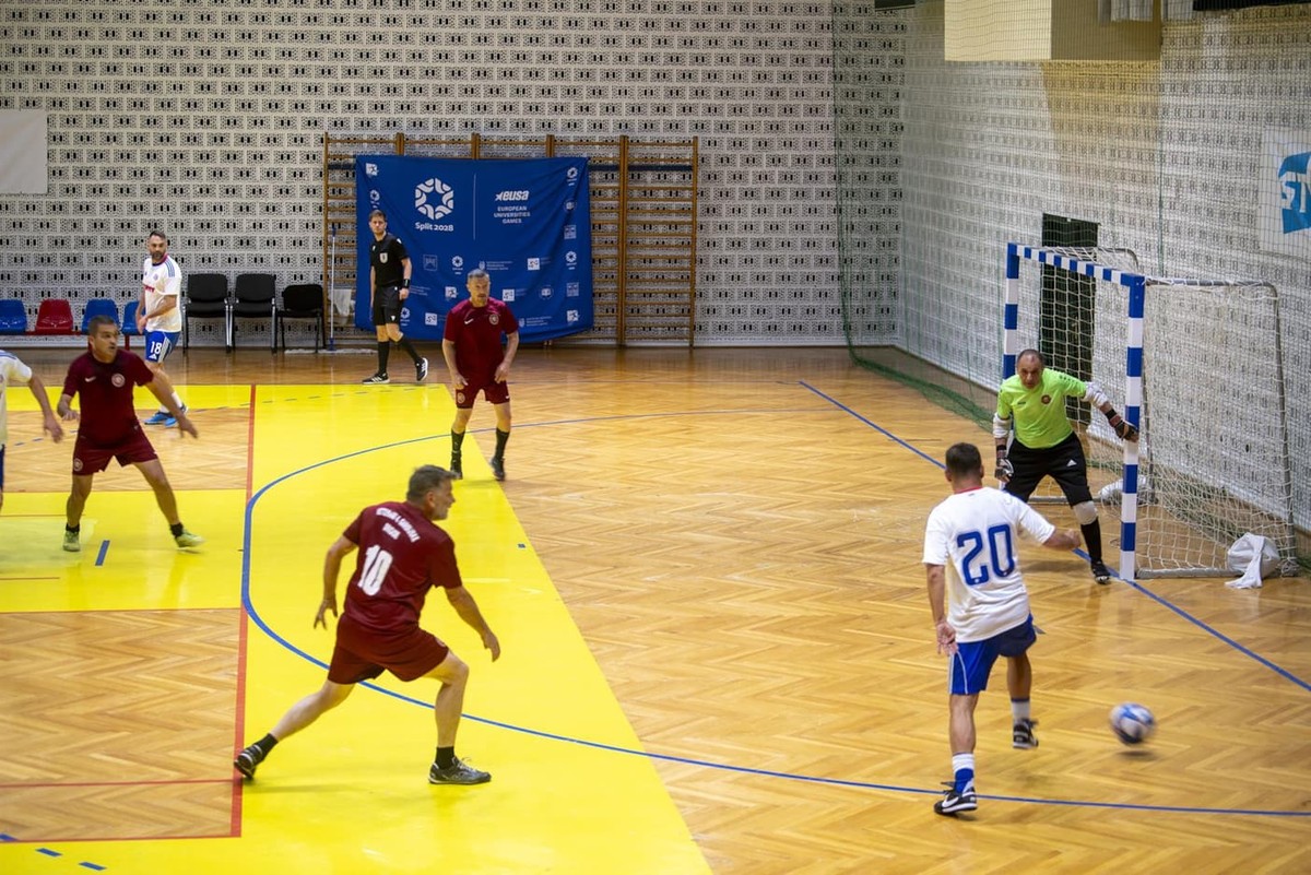 Revijalna utakmica veterana Hajduka i 4. gardijske brigade