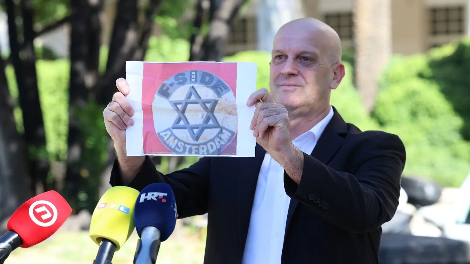 Kukavica o navijačkim povicima u Splitu: 'Ako viču Gazi Purgera ili Gazi Židova, je li to rasizam ili navijačka subkultura?'