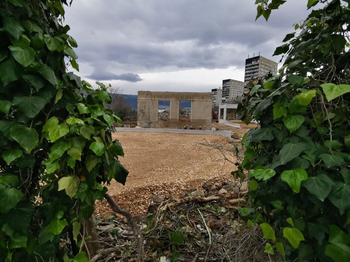 Građevinska inspekcija zatvorila gradilište u Spinutu, investitor nema dozvolu