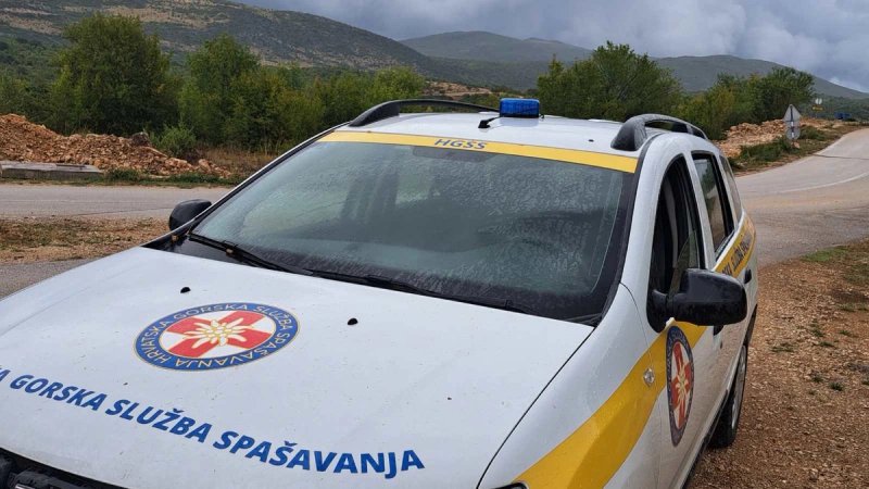 HGSS pokrenuo potragu na području Dugopolja, mještani i rodbina pronašli 16-godišnjaka
