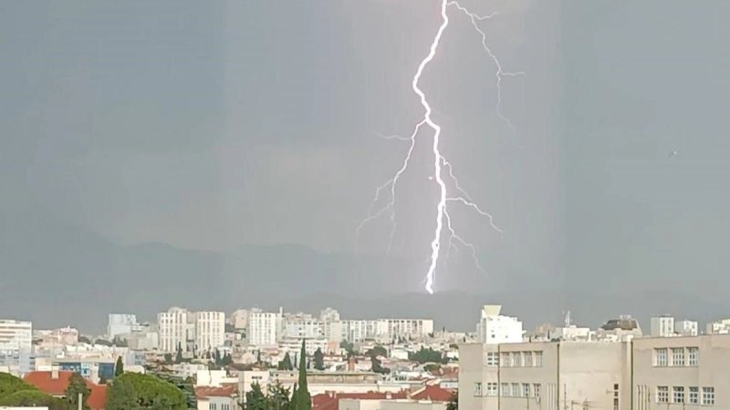 ZBOG NEVREMENA 'Žurne i komunalne službe su na terenu!'