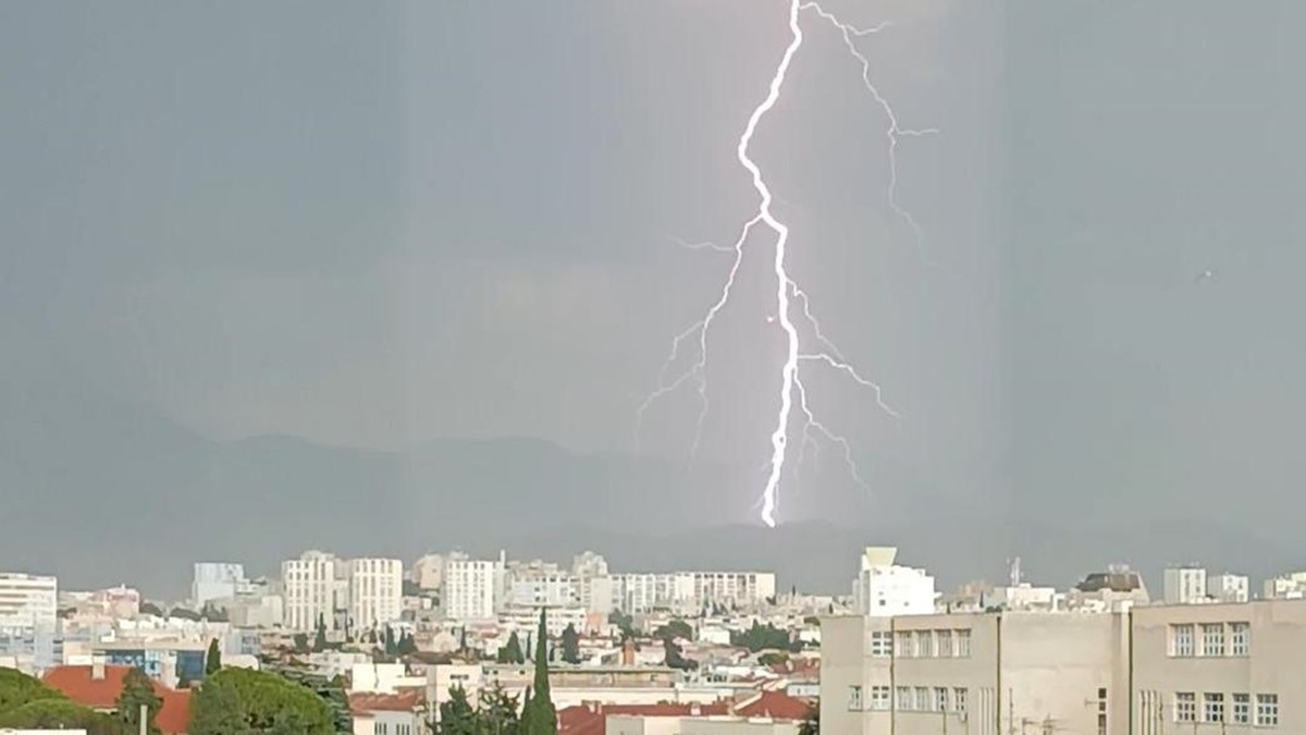 ZBOG NEVREMENA 'Žurne i komunalne službe su na terenu!'