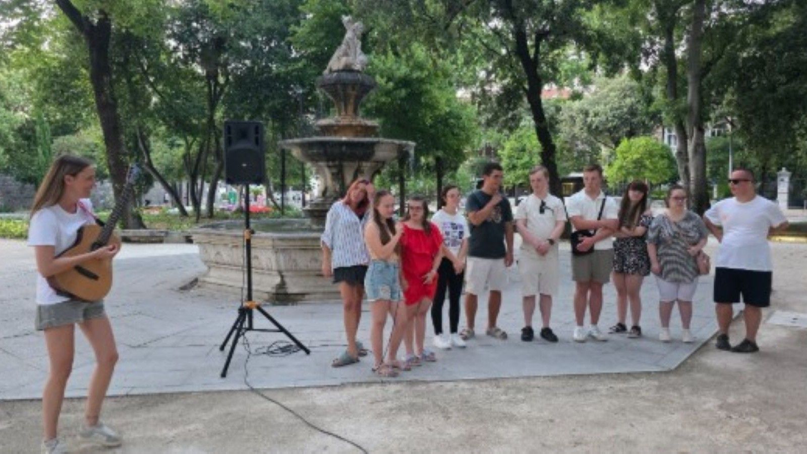 Udruga Sindrom Down 21 Split uljepšala večer u Đardinu: 'Trenutak koji se dugo pamti'